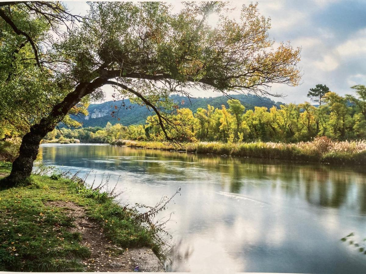 T2 Classe 2* Calme Au Coeur Du Village Provencale Greoux-les-Bains ภายนอก รูปภาพ